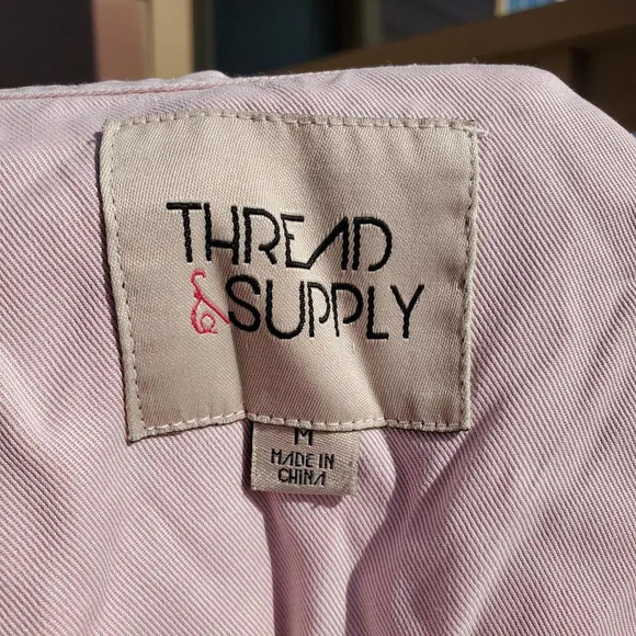 Nordstrom Thread & Supply 100% Lyocell Women's Size Medium Button Down Shirt EUC - Picture 4 of 15